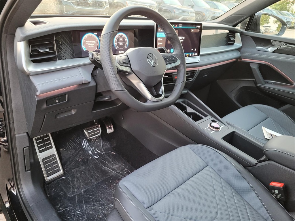 new 2025 Volkswagen Tiguan car, priced at $37,136