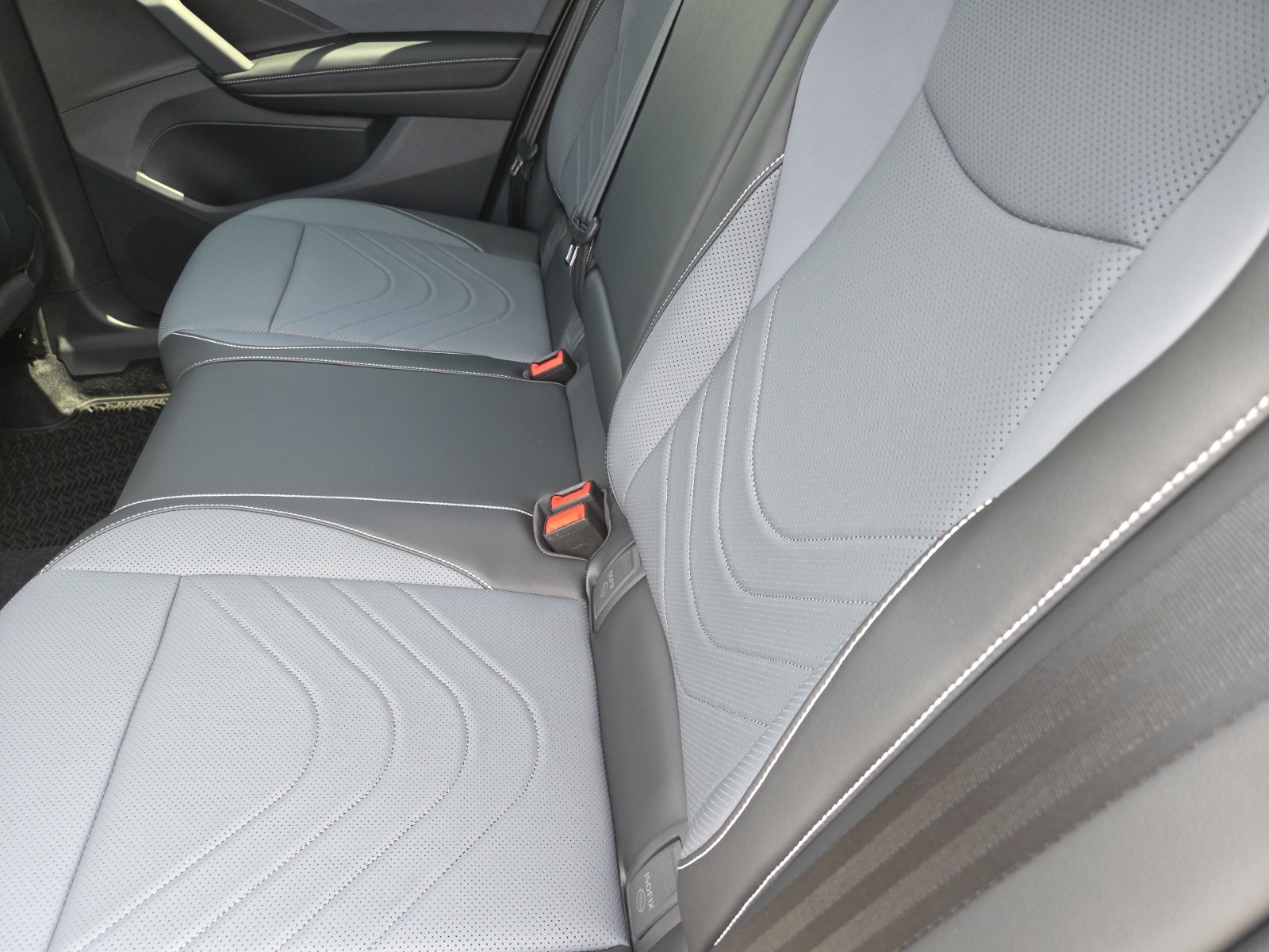 new 2025 Volkswagen Tiguan car, priced at $37,751