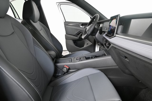 new 2025 Volkswagen Tiguan car, priced at $41,756