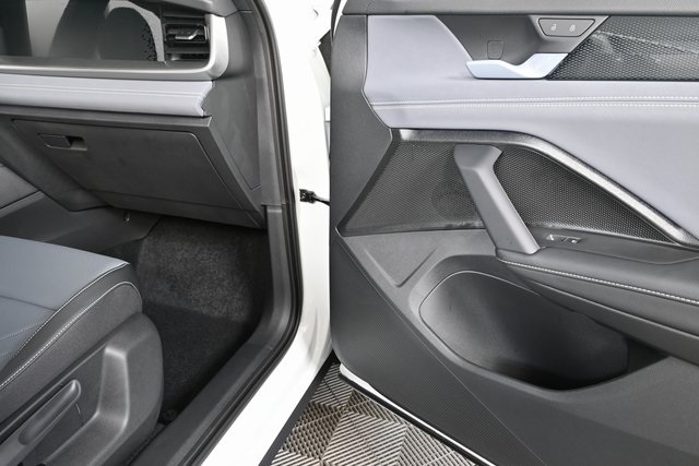 new 2025 Volkswagen Tiguan car, priced at $41,756