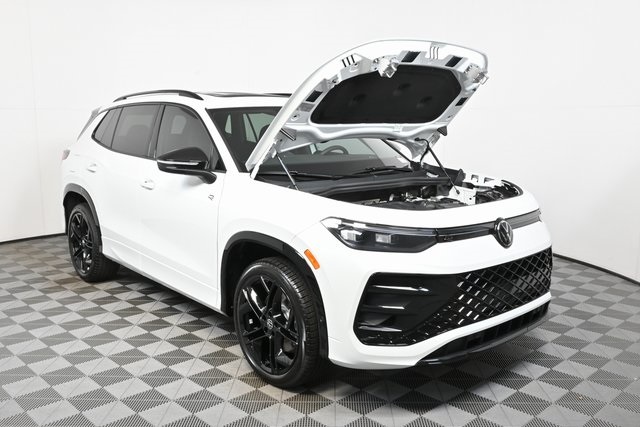 new 2025 Volkswagen Tiguan car, priced at $41,756