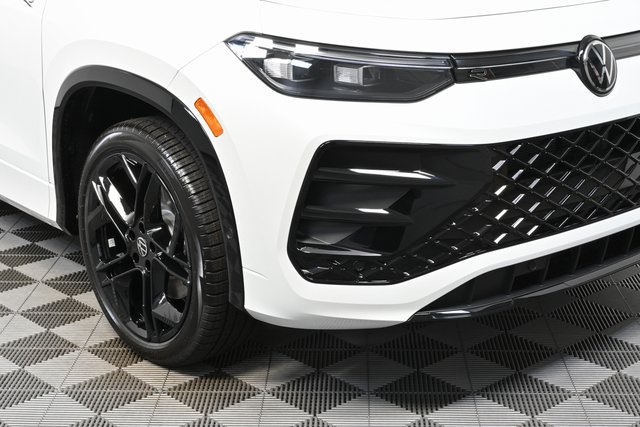 new 2025 Volkswagen Tiguan car, priced at $41,756