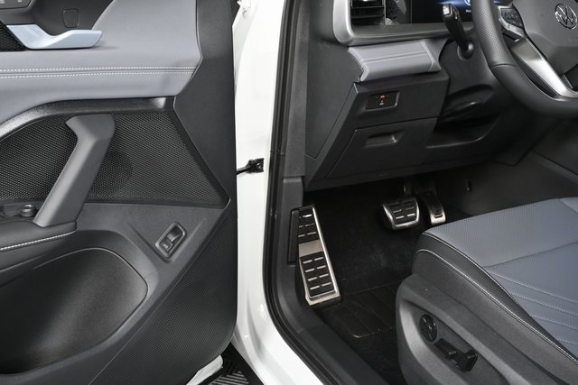 new 2025 Volkswagen Tiguan car, priced at $41,756