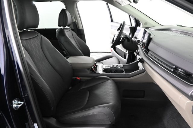new 2026 Kia Carnival Hybrid car, priced at $46,460