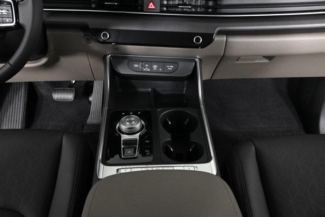new 2026 Kia Carnival Hybrid car, priced at $46,460