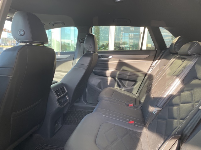 used 2025 Volkswagen Atlas Cross Sport car, priced at $32,500