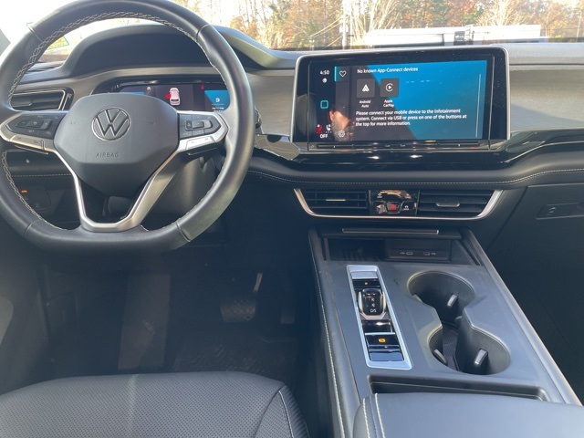 used 2025 Volkswagen Atlas Cross Sport car, priced at $32,500