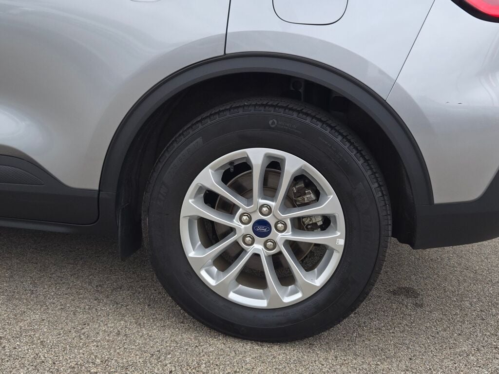 used 2022 Ford Escape car, priced at $21,000
