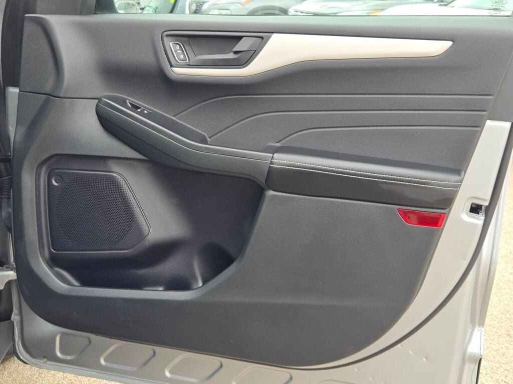 used 2022 Ford Escape car, priced at $21,000