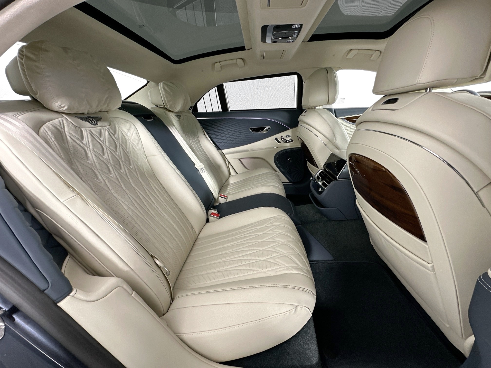 new 2026 Bentley Flying Spur car