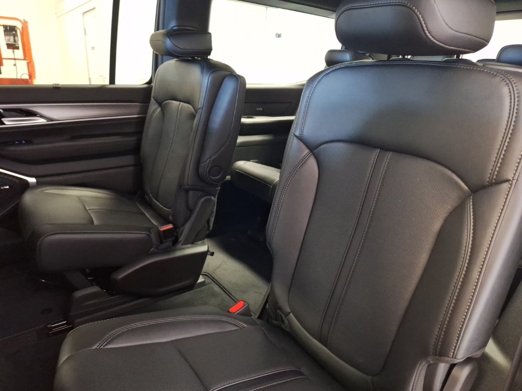 new 2025 Jeep Wagoneer car, priced at $80,770