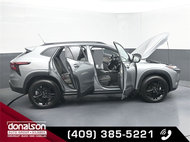 new 2025 Chevrolet Trax car, priced at $25,895