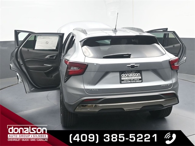 new 2025 Chevrolet Trax car, priced at $25,895