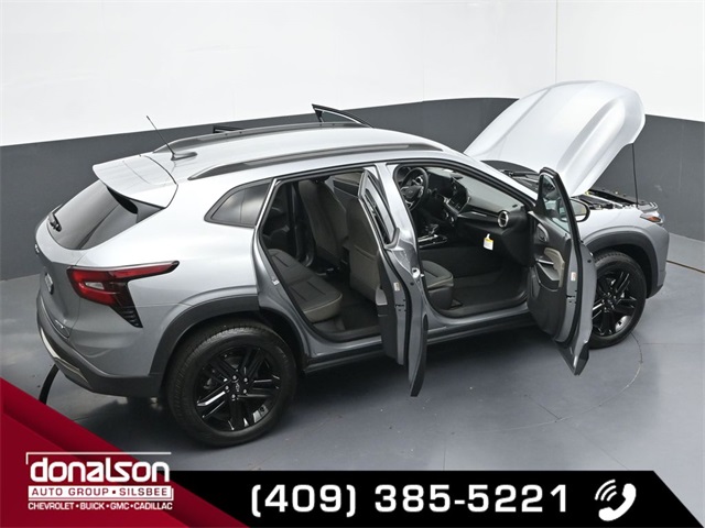 new 2025 Chevrolet Trax car, priced at $25,895