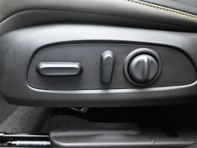 new 2025 Chevrolet Trax car, priced at $25,895