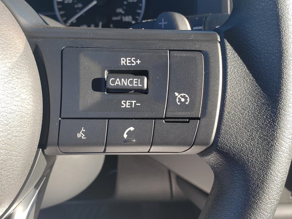 new 2025 Nissan Pathfinder car, priced at $31,990
