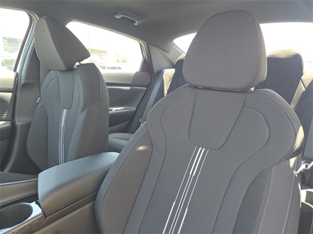 new 2025 Hyundai Elantra Hybrid car, priced at $25,945