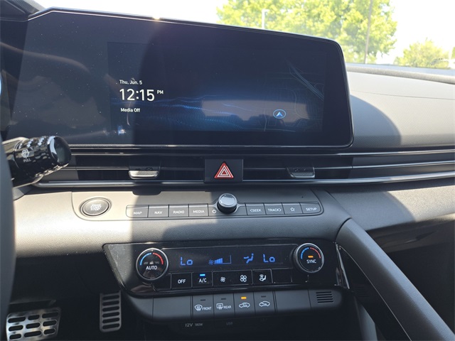 new 2025 Hyundai Elantra Hybrid car, priced at $25,945