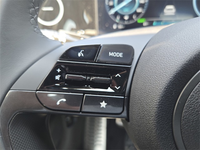 new 2025 Hyundai Elantra Hybrid car, priced at $25,945