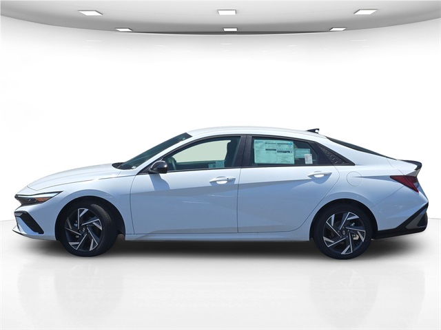new 2025 Hyundai Elantra Hybrid car, priced at $25,945