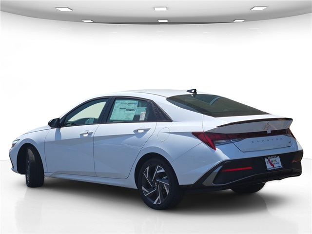 new 2025 Hyundai Elantra Hybrid car, priced at $25,945