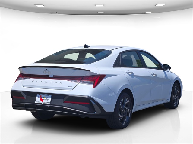 new 2025 Hyundai Elantra Hybrid car, priced at $25,945