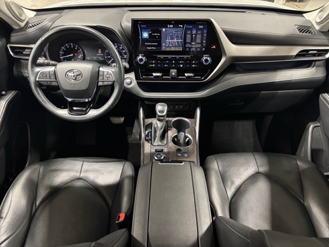 used 2020 Toyota Highlander car, priced at $35,915