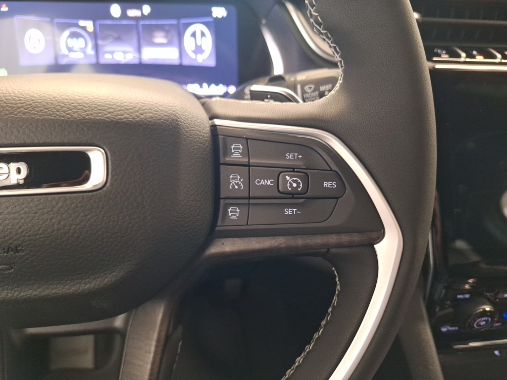 new 2025 Jeep Grand Cherokee L car, priced at $51,740