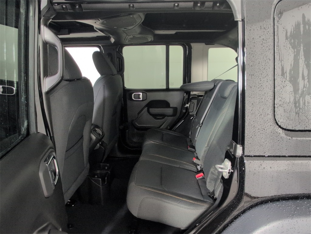 new 2025 Jeep Wrangler car, priced at $44,070
