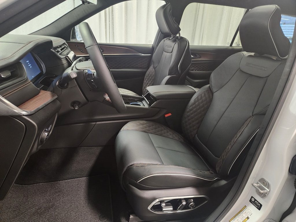 new 2025 Jeep Grand Cherokee L car, priced at $57,499