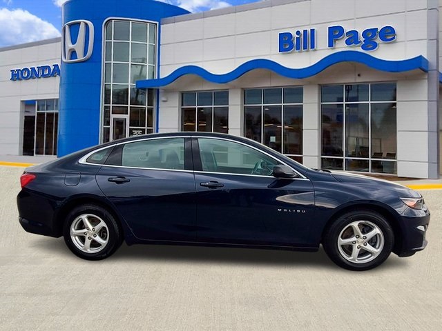 used 2018 Chevrolet Malibu car, priced at $8,994