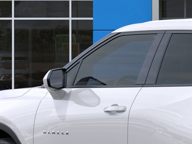 new 2025 Chevrolet Blazer car, priced at $38,165