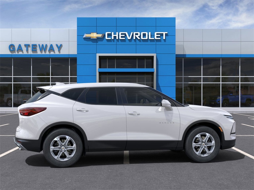 new 2025 Chevrolet Blazer car, priced at $38,165