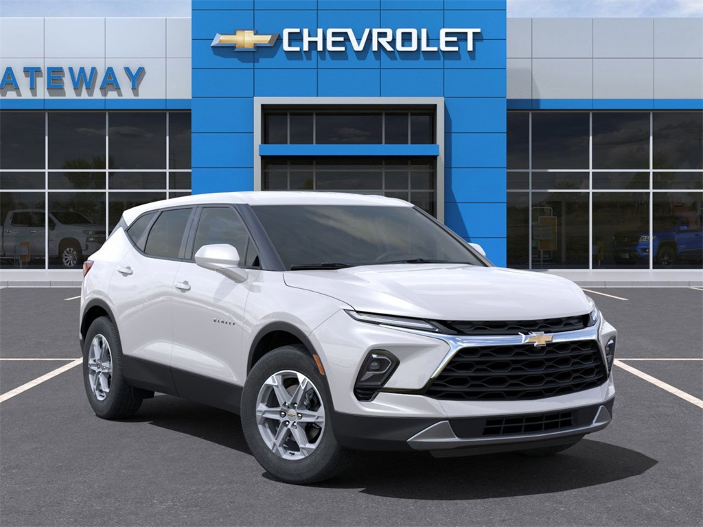 new 2025 Chevrolet Blazer car, priced at $38,165