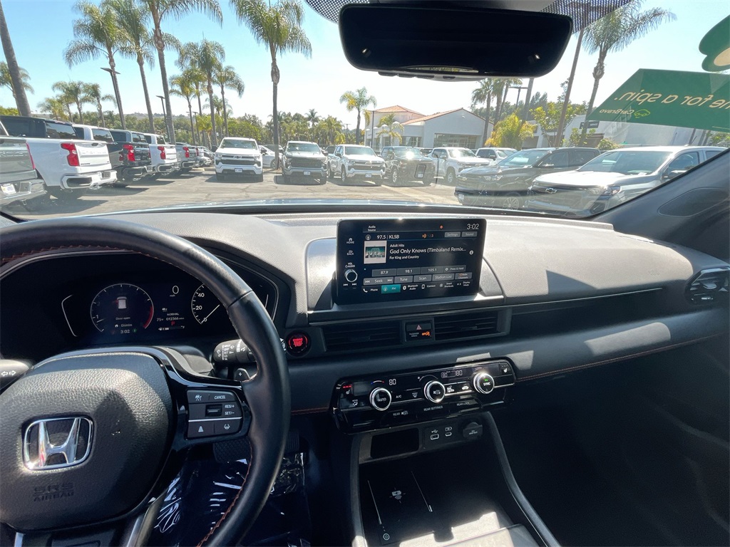 used 2023 Honda Pilot car, priced at $43,600