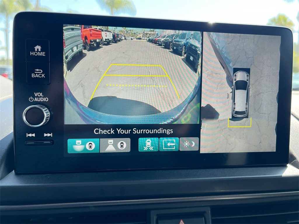 used 2023 Honda Pilot car, priced at $43,600