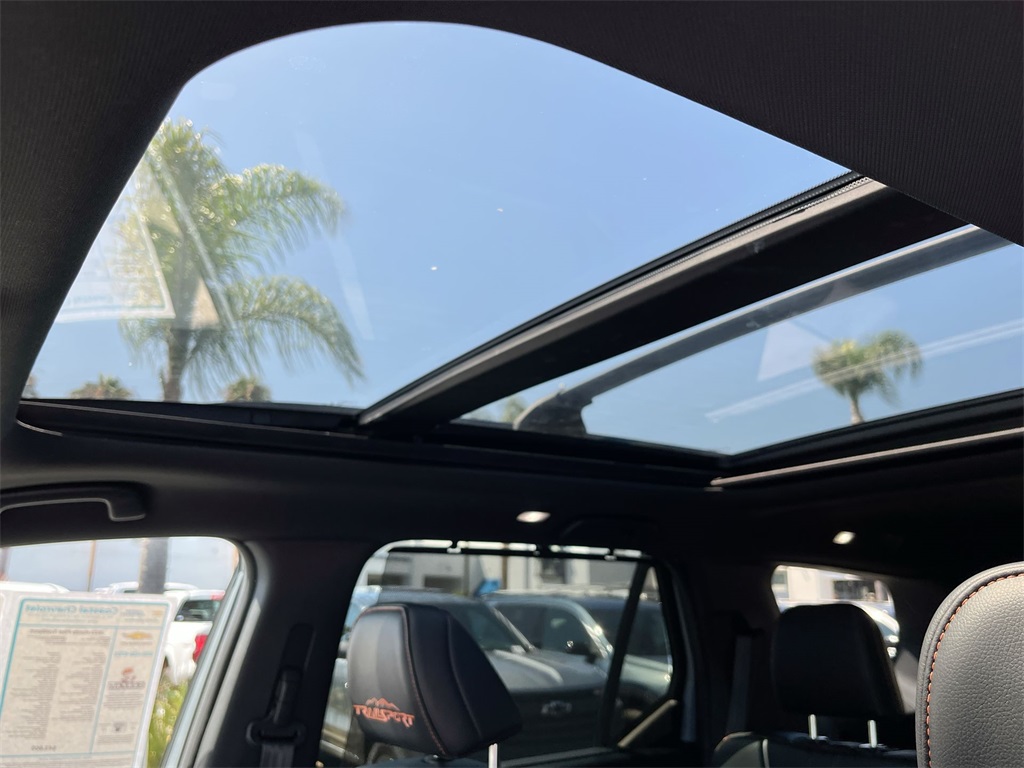 used 2023 Honda Pilot car, priced at $43,600