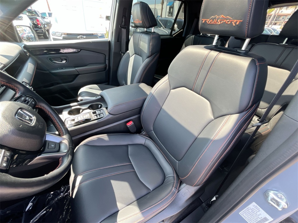 used 2023 Honda Pilot car, priced at $43,600