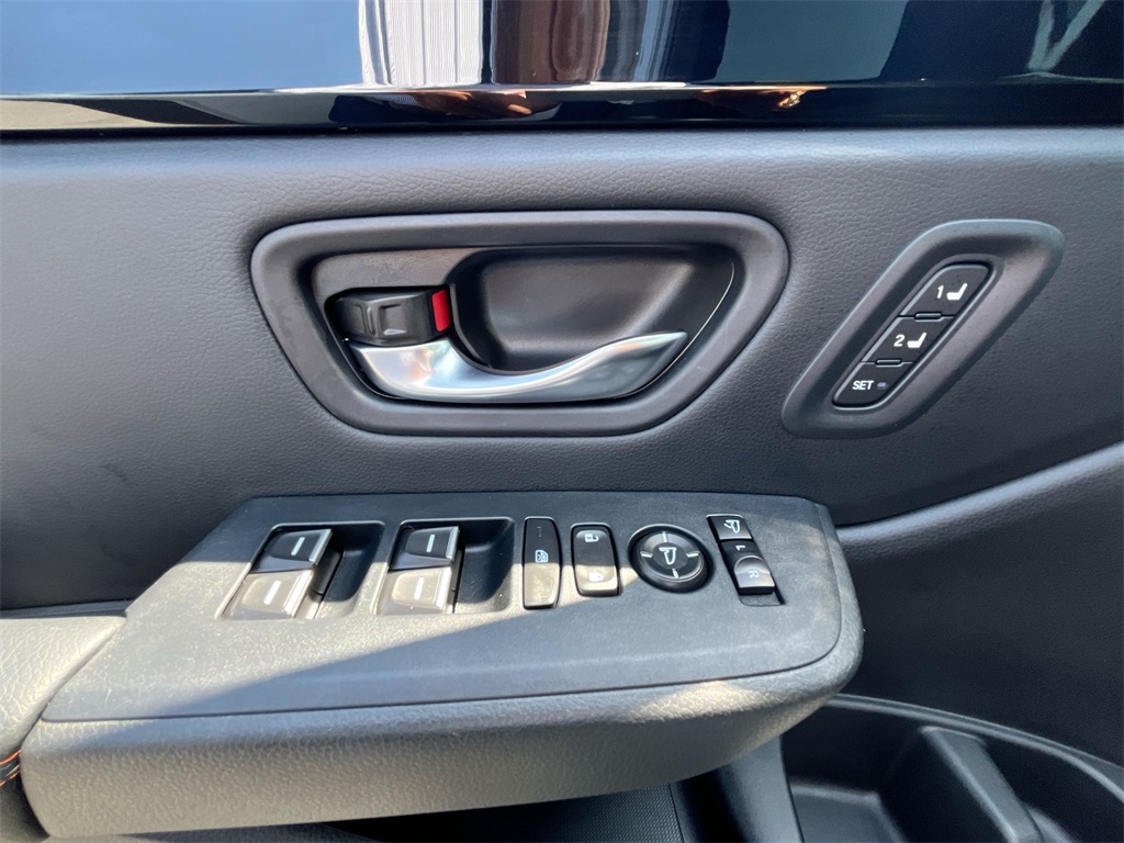 used 2023 Honda Pilot car, priced at $43,600