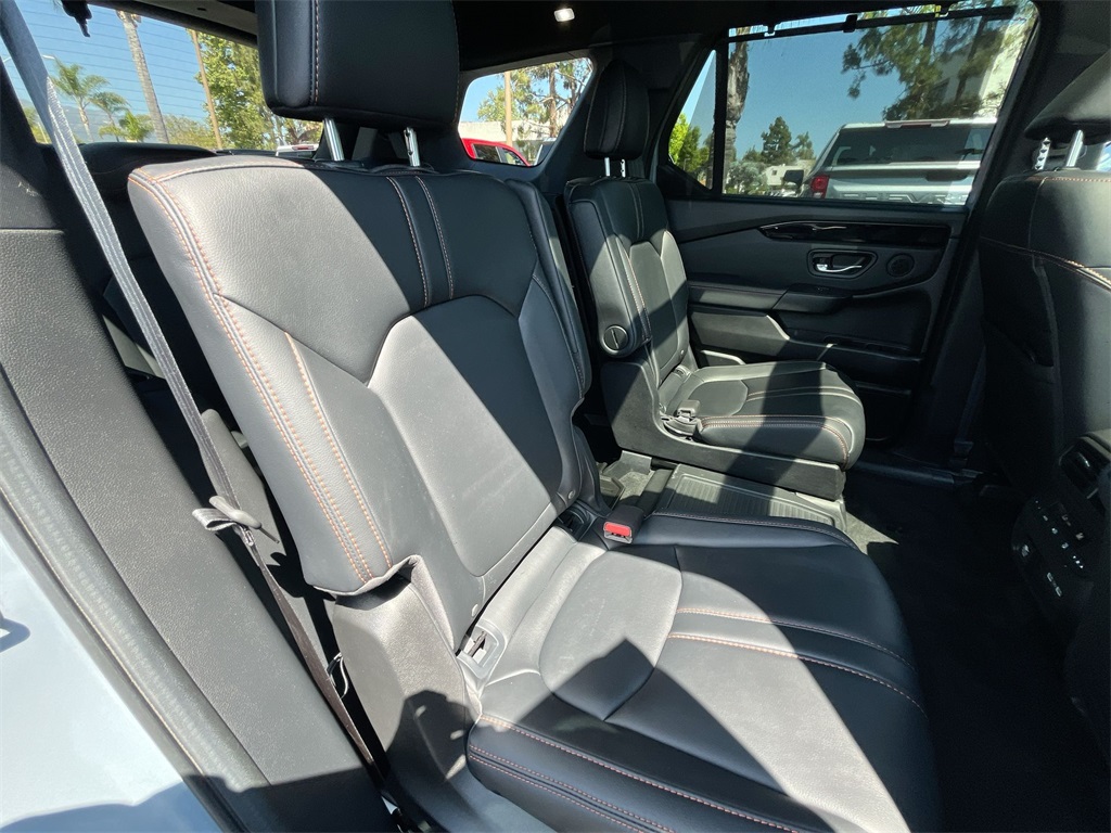 used 2023 Honda Pilot car, priced at $43,600