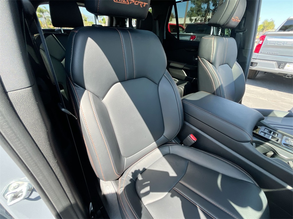 used 2023 Honda Pilot car, priced at $43,600