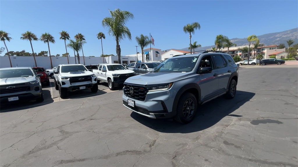 used 2023 Honda Pilot car, priced at $43,600