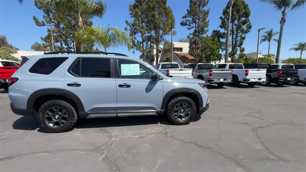 used 2023 Honda Pilot car, priced at $43,600