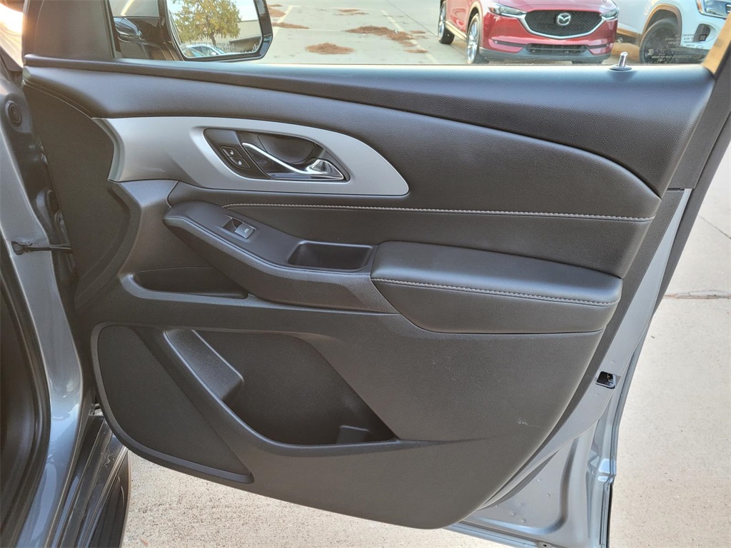 used 2020 Chevrolet Traverse car, priced at $19,900