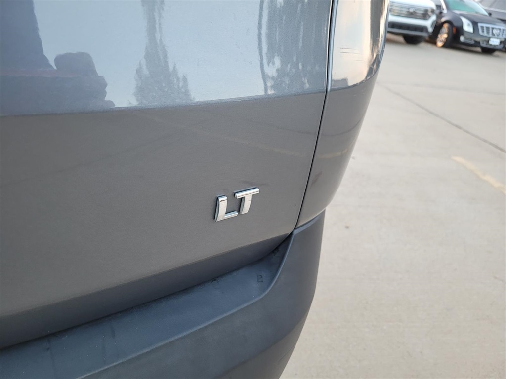 used 2020 Chevrolet Traverse car, priced at $19,900