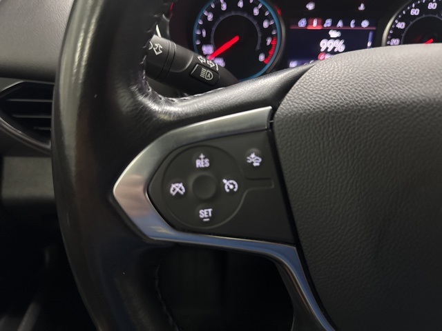 used 2022 Chevrolet Traverse car, priced at $25,988