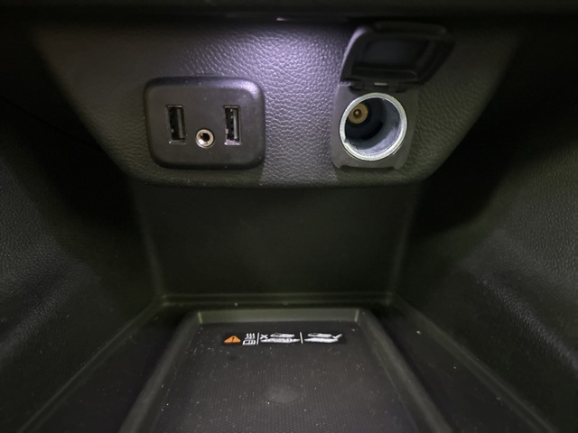 used 2022 Chevrolet Traverse car, priced at $25,988