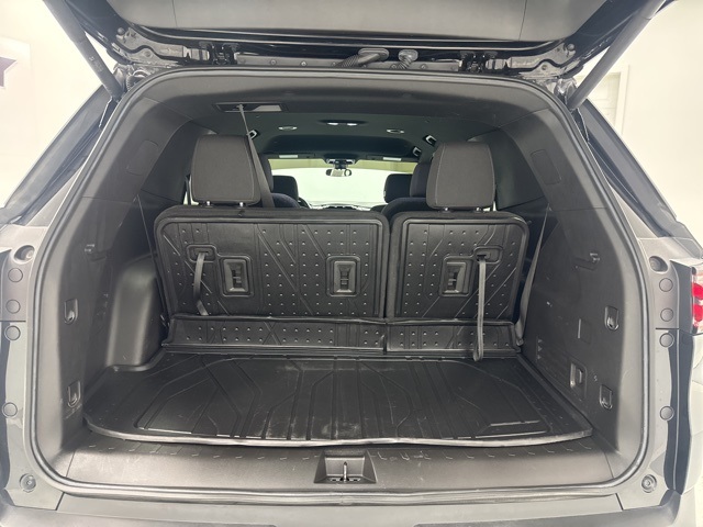 used 2022 Chevrolet Traverse car, priced at $25,988