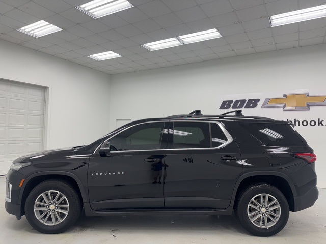used 2022 Chevrolet Traverse car, priced at $25,988