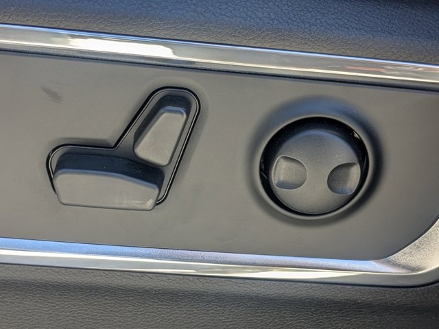 new 2025 Ram 1500 car, priced at $62,060